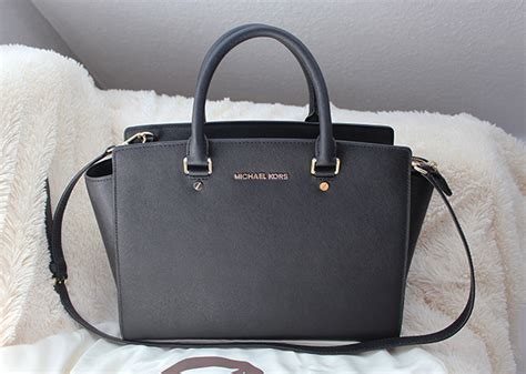 michael kors tasche schwarz weiß|michael kors tasche sale.